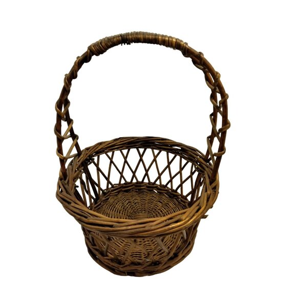 Large Vintage Willow Basket Handmade 12 inch - Picture 4 of 9
